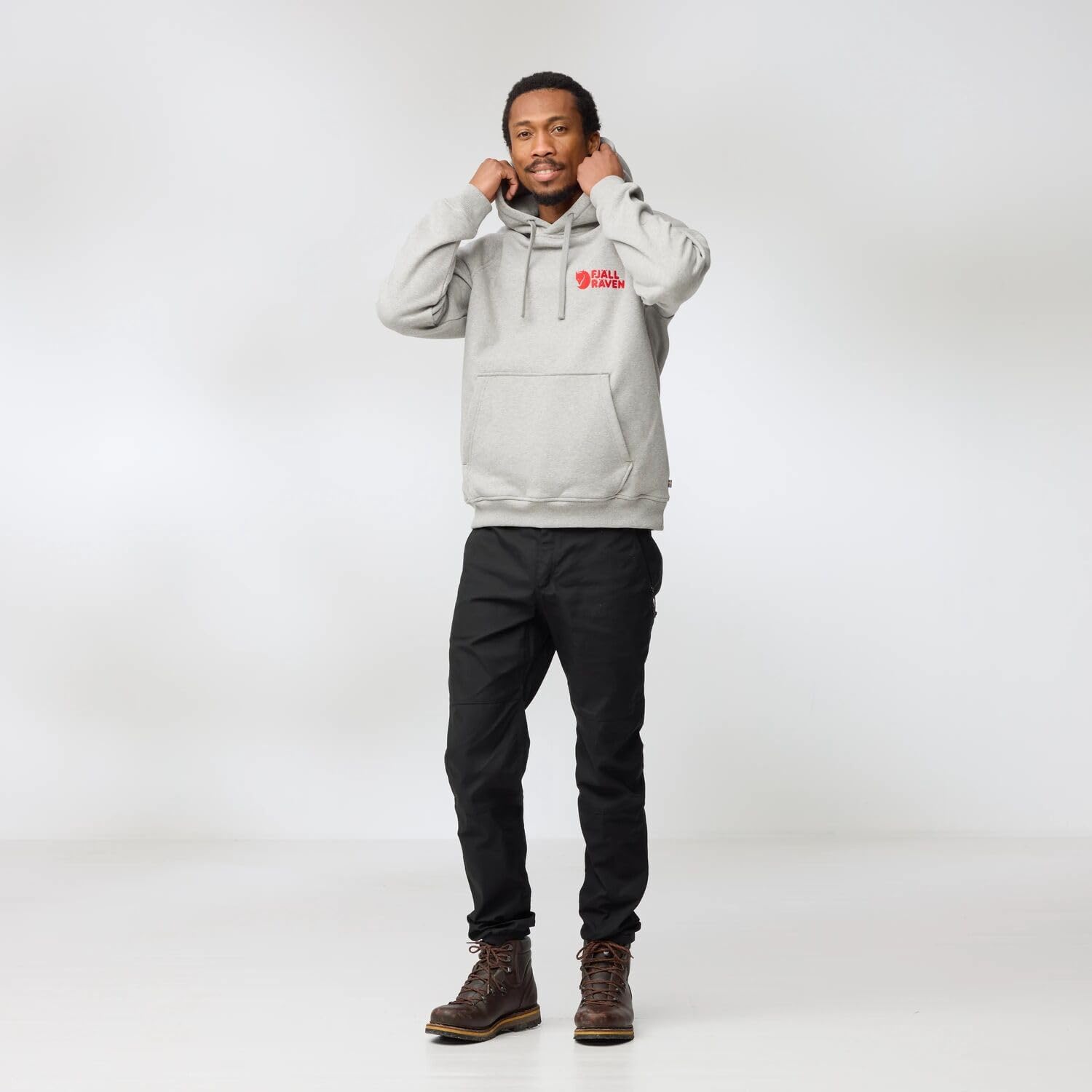 Fjallraven Classic Men's Round Neck Sweatshirt - Relaxed Fit Dark Navy
