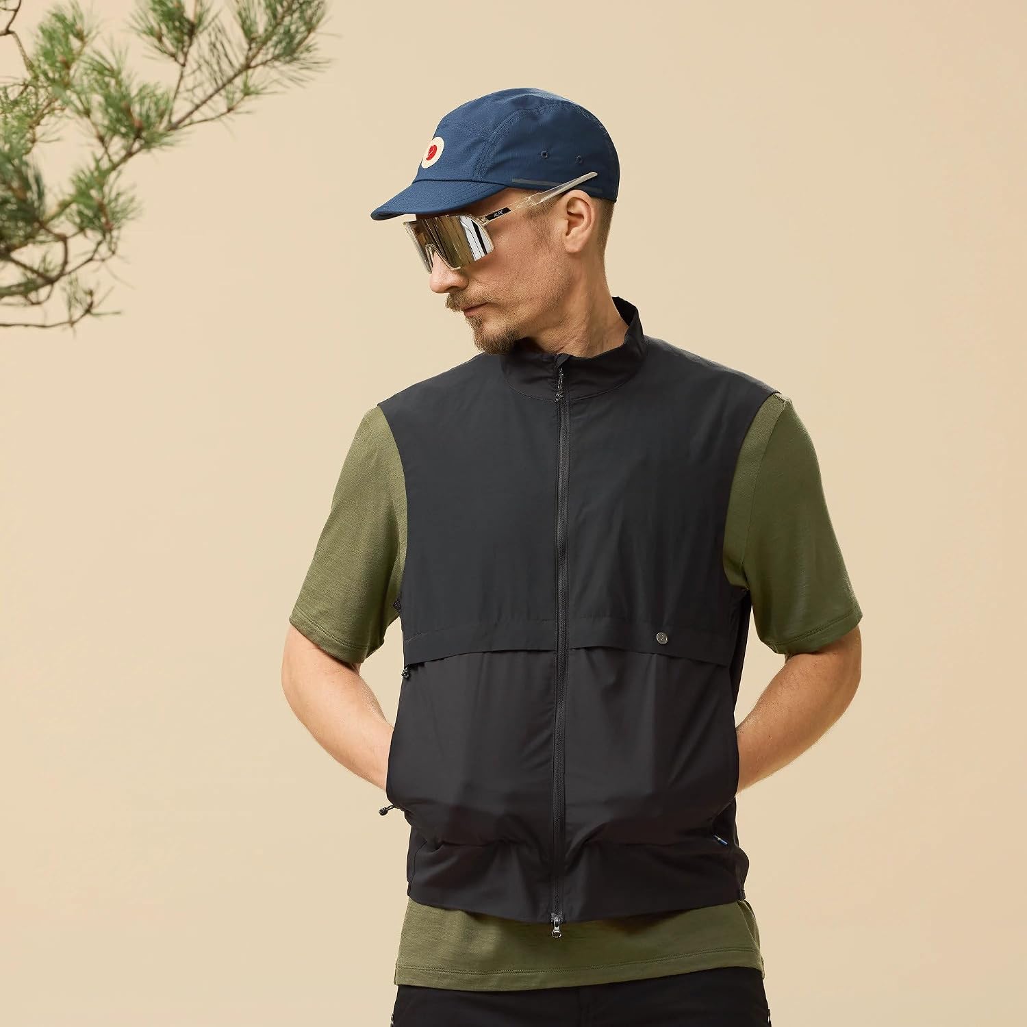 Fjallraven Hoja Adventure Men's Full-Zip Midlayer Vest Black