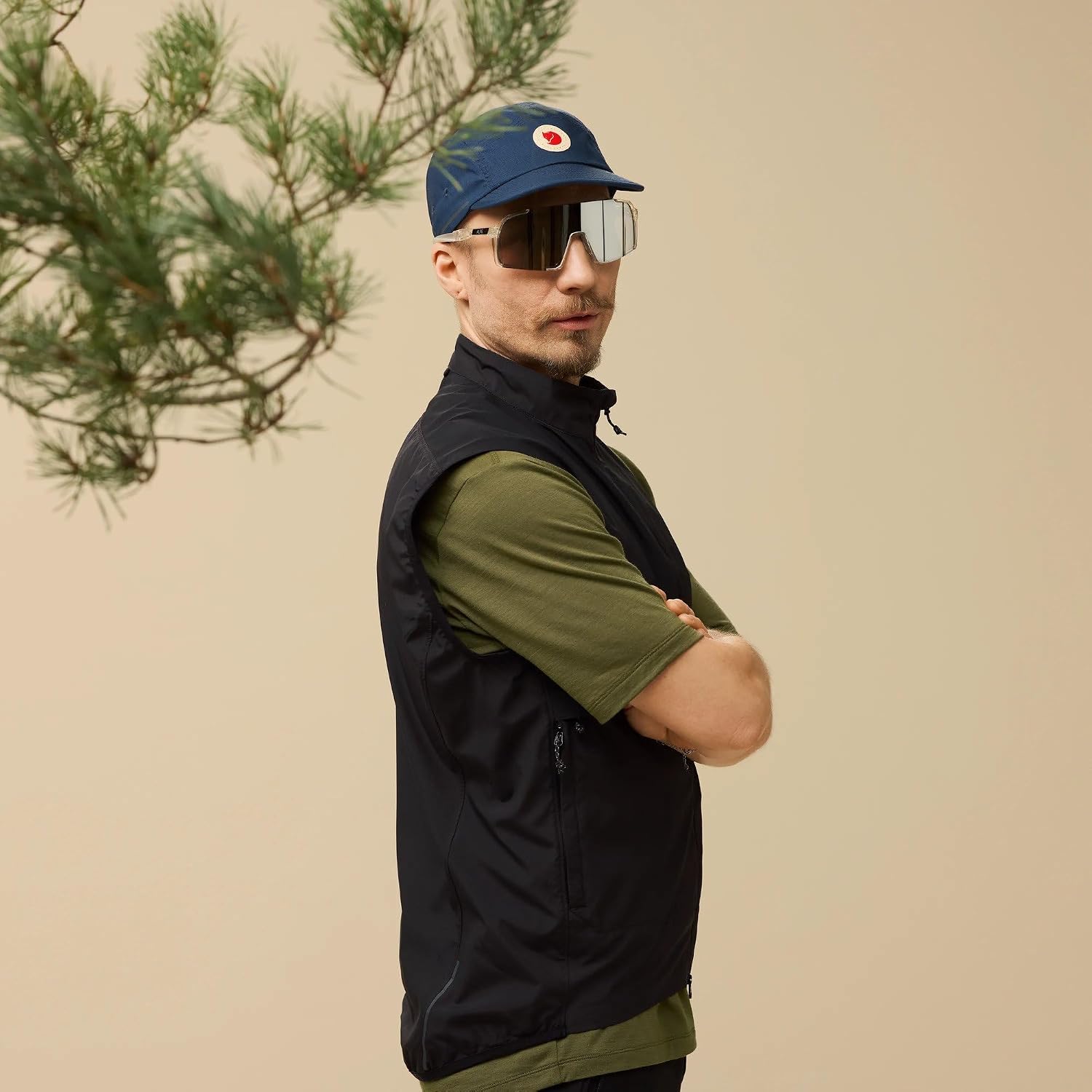 Fjallraven Hoja Adventure Men's Full-Zip Midlayer Vest Black