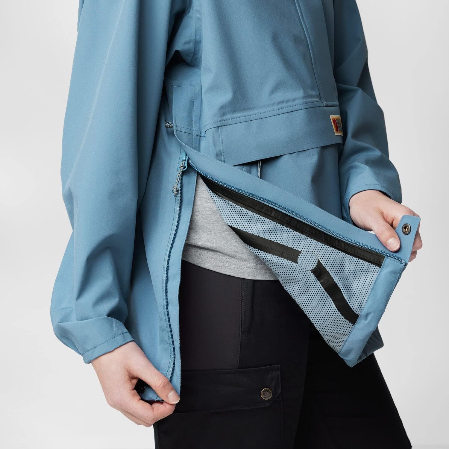 Fjallraven Vardag Hydratic Anorak - Women's Dawn Blue X-Small