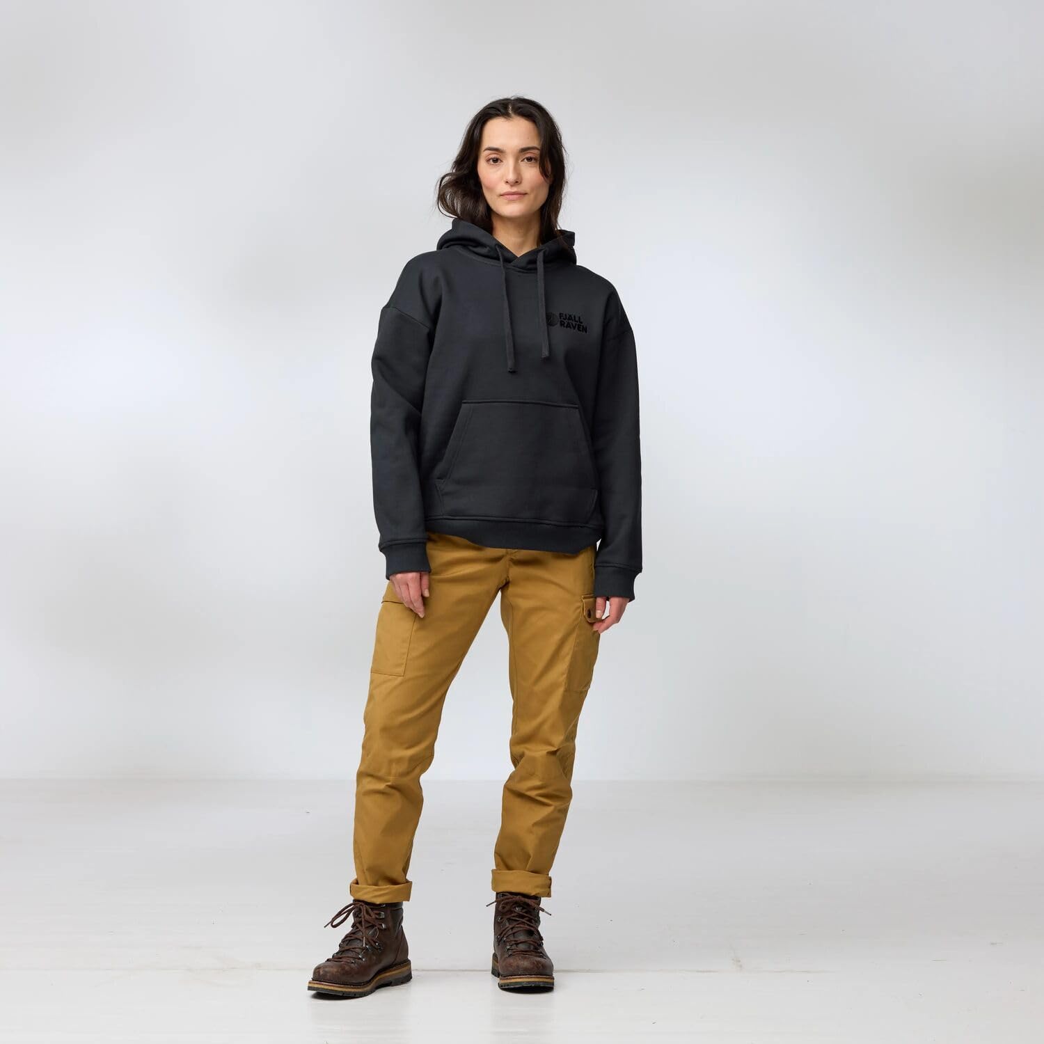 Fjallraven Classic Women's Round Neck Sweatshirt - Relaxed Fit Black
